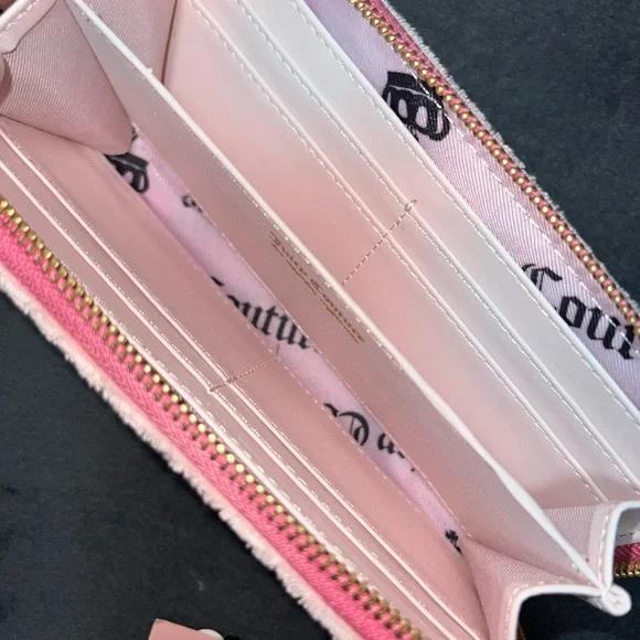 Juicy Couture Pink Lover’s Club Wallet - Picture 5 of 6